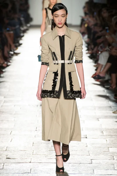 Look 62